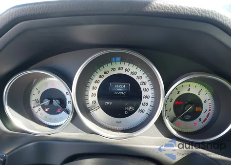 2016 Mercedes-Benz E 350 z USA, uszkodzony, nr VIN WDDHF5KB9GB245638